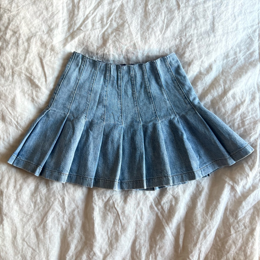 Alice + Olivia Pleated Denim Skirt